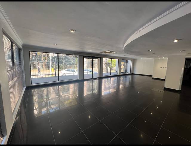 2,000M² OFFICE TO LET IN ROSEBANK